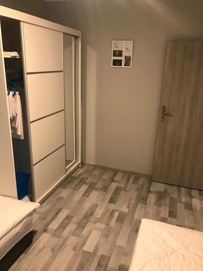 ילנייה גורה Apartament C18 מראה חיצוני תמונה